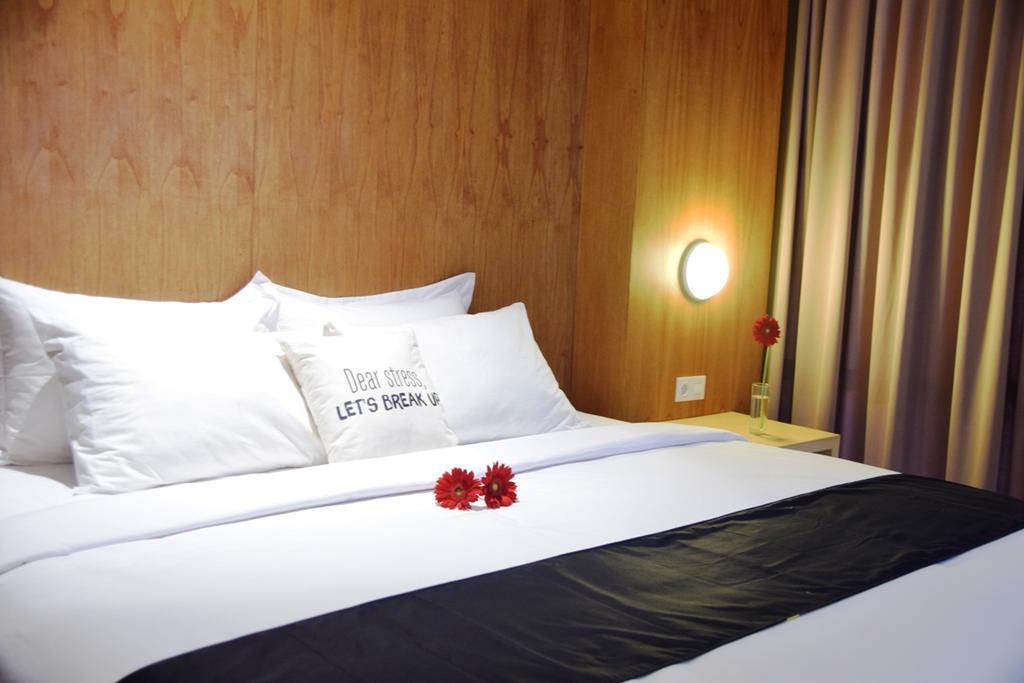 Ekon Hotel Джок'якарта Екстер'єр фото